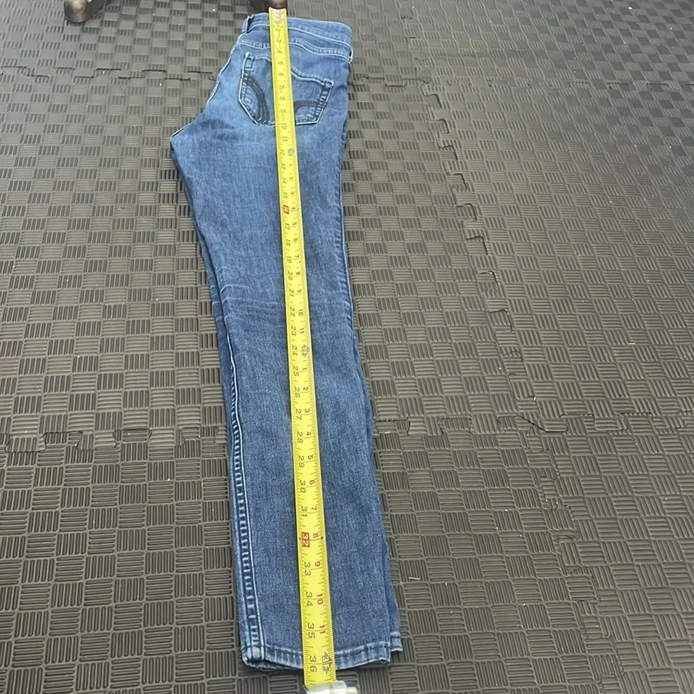 Hollister waist 12